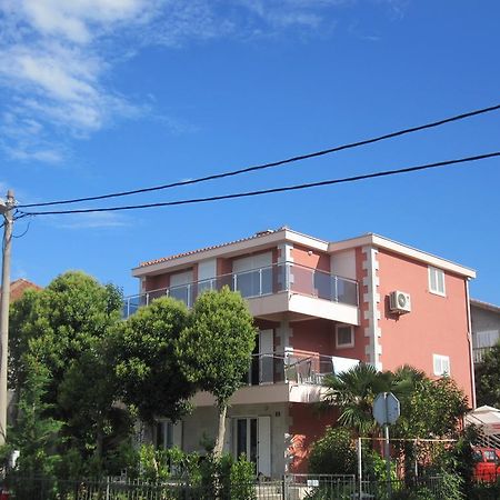 Apartments Delfin Τίβατ Εξωτερικό φωτογραφία
