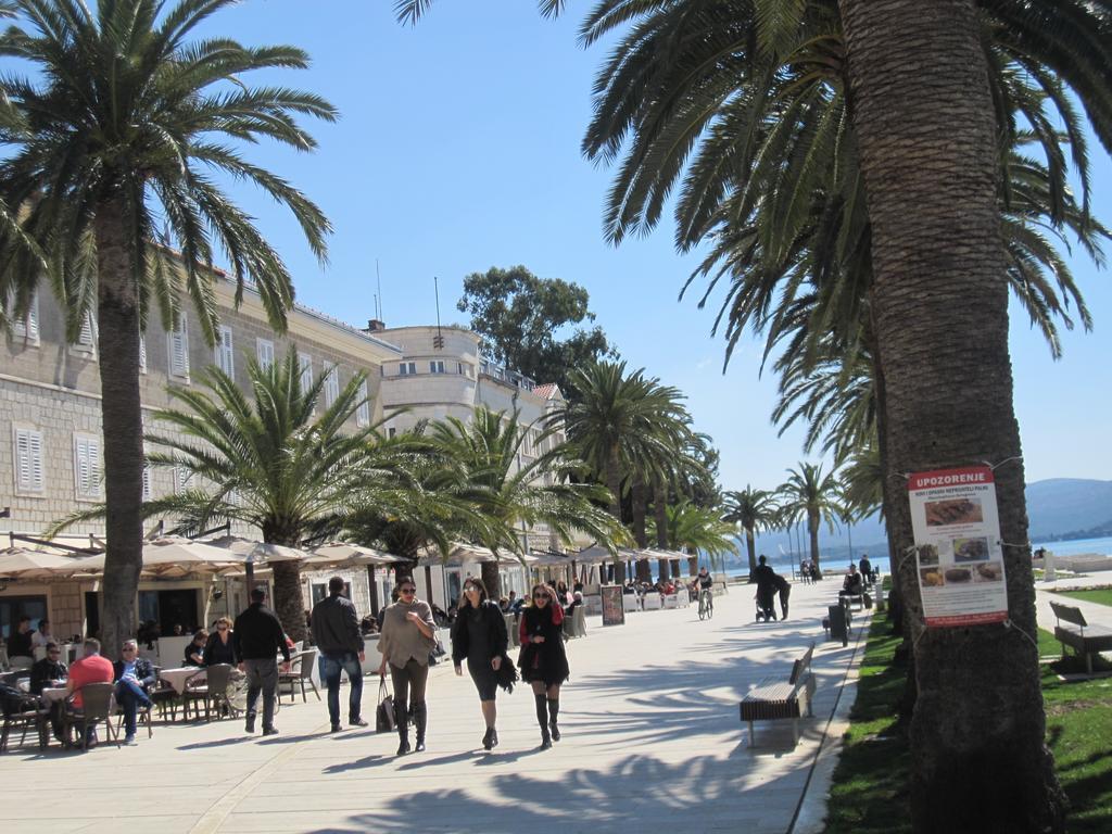 Apartments Delfin Τίβατ Εξωτερικό φωτογραφία